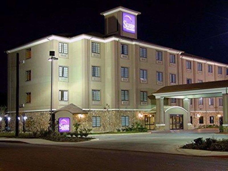 Sleep Inn & Suites At Six Flags San Antonio Exterior photo